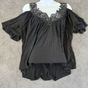 Source Unknown Black Lace Trim Blouse